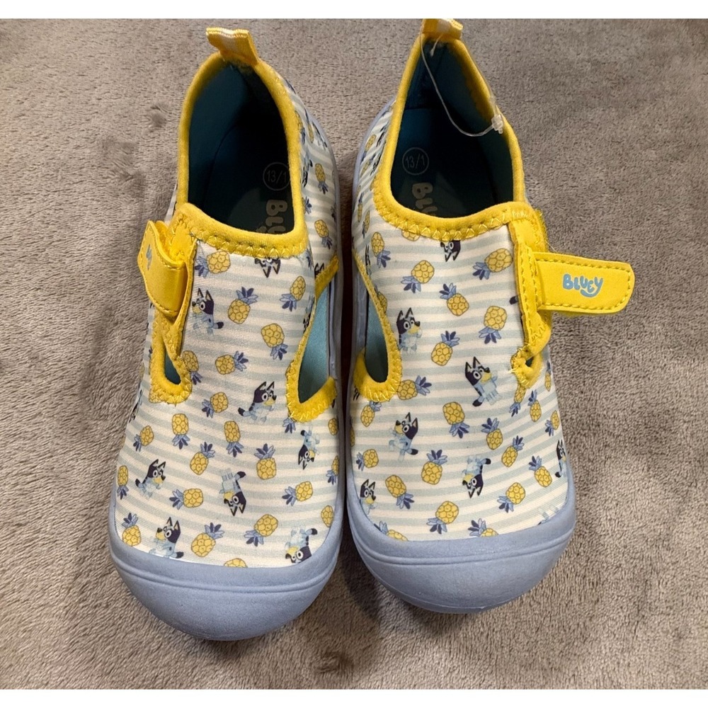 Bluey Toddler Water Shoes Pineapple Print Hook & Loop Size 13/1